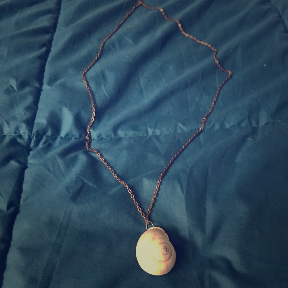 Shell necklace